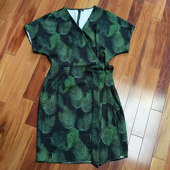 Simon's Dresses & Skirts - Simon's tropical palm print black green wrap dress